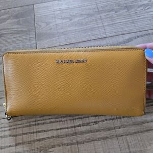 Michael Kors | Mustard Yellow Wallet